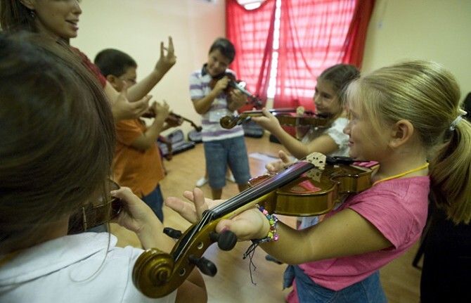 Comienza un curso de la Fundación Barenboim-Said de iniciación a la música