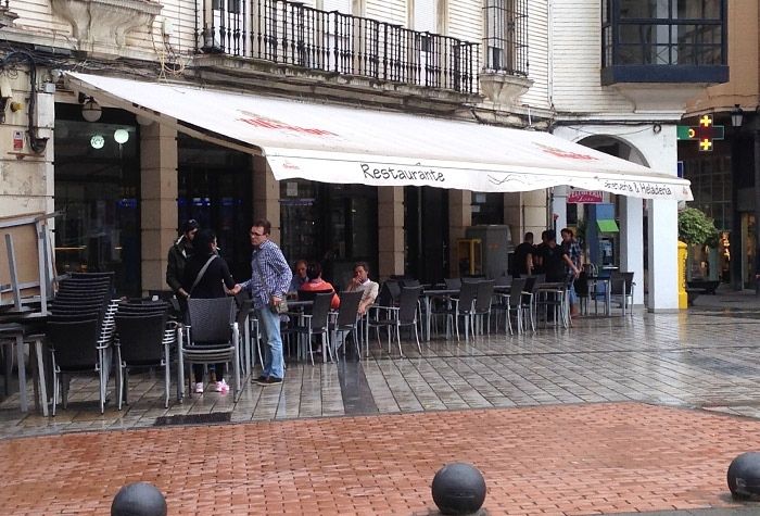 El runrún: El Ambigú cae en la red