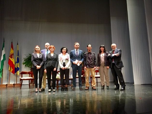 Geovannys Manso recoge el Premio Juan Ramón Jiménez por su poemario 'Los leves sobresaltos'