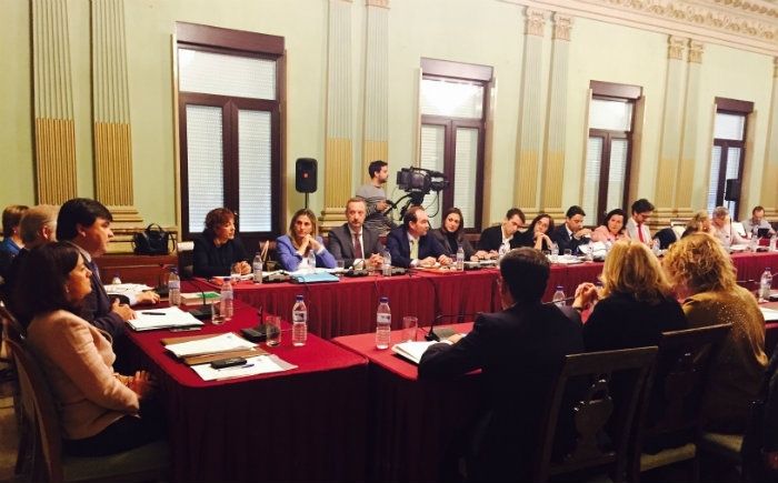 El Ayuntamiento aprueba en pleno un primer paquete de mejoras fiscales para 2016