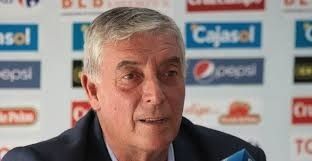 De la Corte: 'Es normal que lo de los brasileños siembre dudas. Sería el enésimo grupo que viene a salvar la patria'