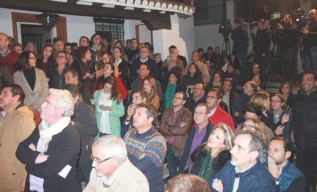 El PSOE arranca una campaña en la que el 80% de los actos programados serán “puerta a puerta”