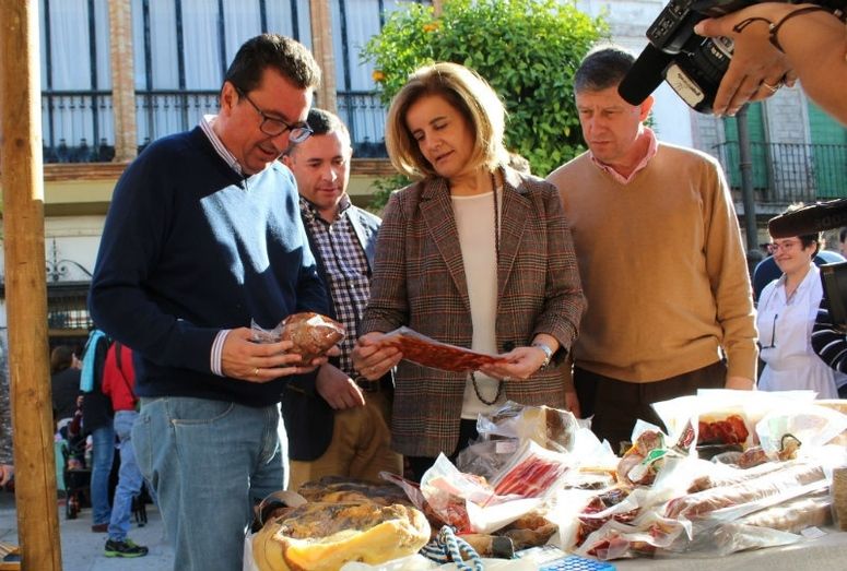 Báñez afirma que el Gobierno ha afianzado al sector ibérico como ‘marca España’ con la DOP Jamón de Jabugo