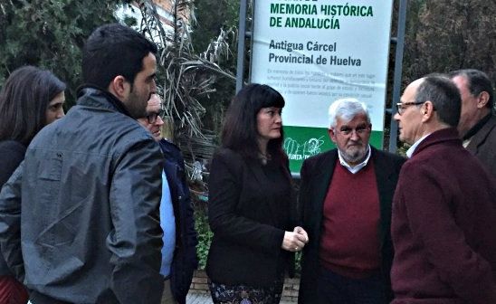 El PSOE apuesta por reabrir la oficina de ayuda a las víctimas de la Guerra Civil y la Dictadura