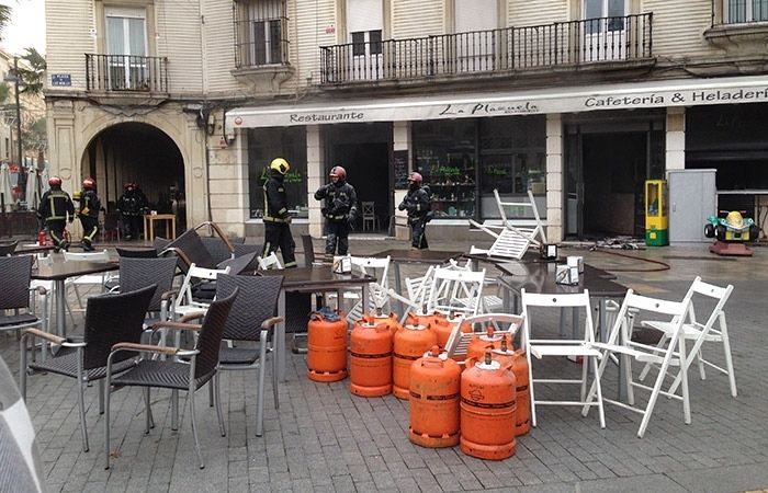 Sale ardiendo la cocina de La Plazuela, antiguo Ambigú, en la plaza de las Monjas
