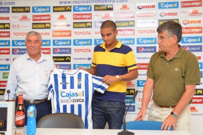 Peguero: “Lo que he hecho es administrar las miserias que nos han dejado”