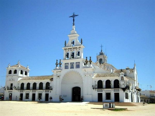 Activan el plan de seguridad en Almonte, El Rocío y Matalascañas con motivo de las fiestas navideñas