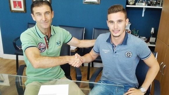 Luis Ribeiro sigue los pasos de Kikas y también se marcha del Decano