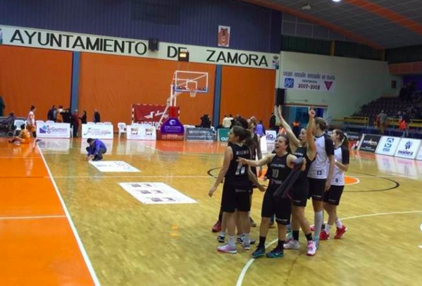 María Pina ejerce de Elonu en Zamora (72-77)