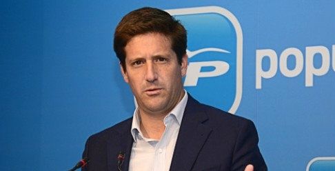 García Longoria: 'Hay una clara y perversa estrategia de dejar caer al Recre por el precipicio para que actúe la política'
