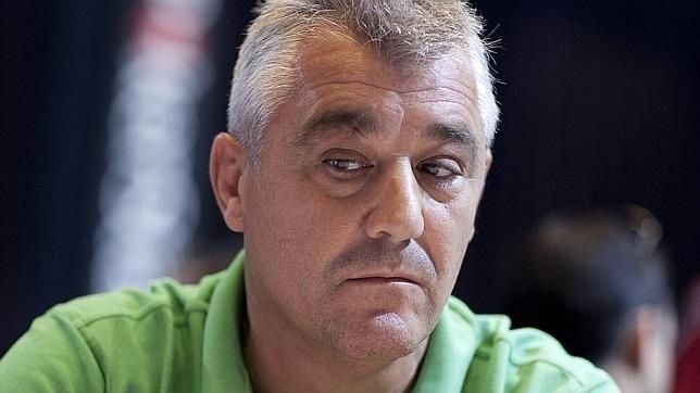 Poli Rincón: 'Haré todo lo posible por ayudar a que Pablo Comas deje en paz al Recre y no aparezca más por Huelva'