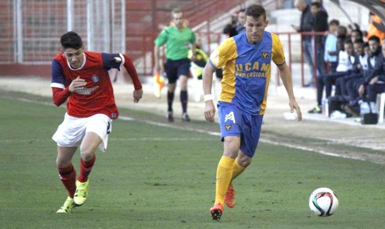 Todo al traste por un error (1-0)