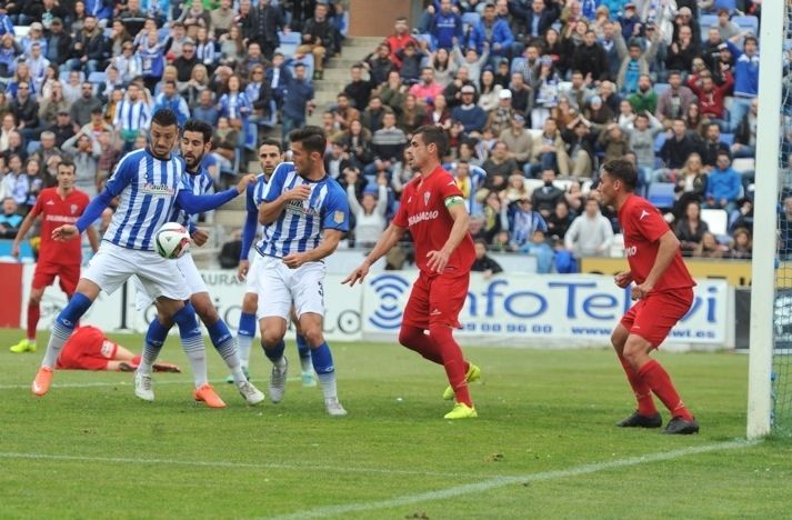 Paso de gigante y nueva fiesta en el Colombino (2-0)