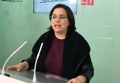 El PSOE señala que el alcalde de Palos 'incumple' el reglamento municipal con la Medalla de Oro a Fátima Báñez