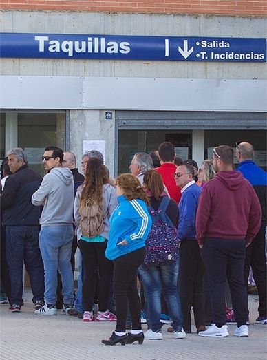El Recre ya ha vendido 7.300 entradas para el domingo y se han agotado las de tribuna