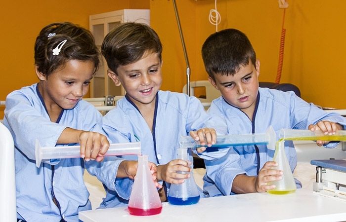 Exposición fotográfica en Le Petit Café a beneficio de Cienciaterapia