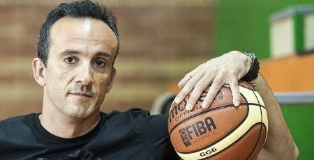 Gabriel Carrasco: 'Todas las gestiones que está llevando el club van en la dirección de poder jugar las dos competiciones'