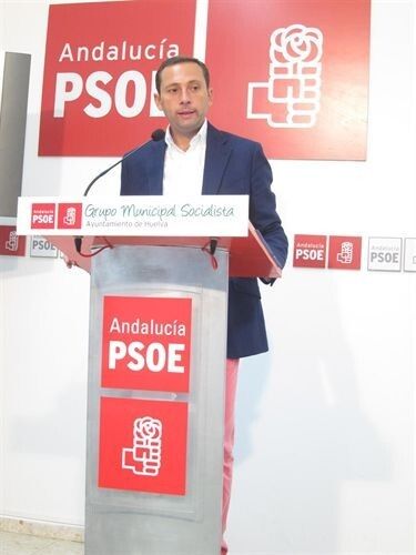 El PSOE cree que la movilidad de la ciudad es 'antigua e ineficaz'