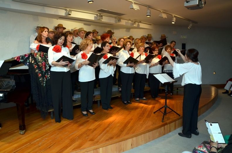 Guillermo Orozco con el Coro de Huelva clausura el ciclo de Conciertos Líricos de Fundación Caja Rural del Sur
