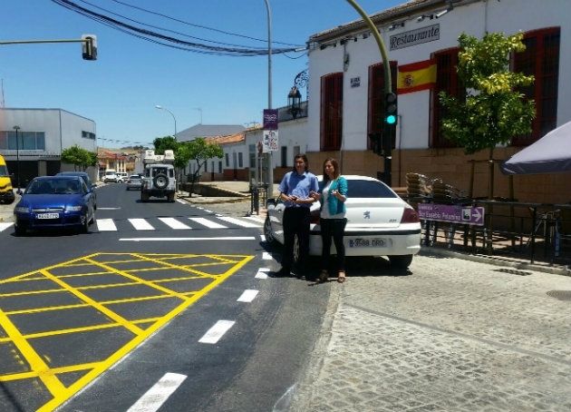La Junta reforma la travesía de Valverde del Camino con trabajos de fresado y reposición de pavimentos