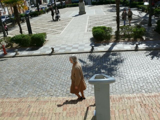 Reclaman pasos de peatones en la plaza de San Pedro para garantizar la seguridad del peatón y evitar accidentes