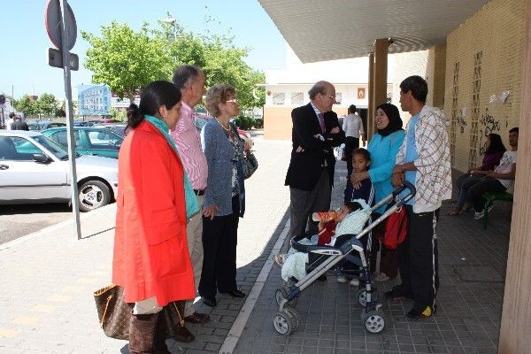 El Ayuntamiento detecta una tendencia a la baja en la regularización de inmigrantes