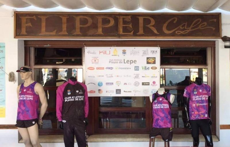 El CA Playas de Lepe se presenta en sociedad con ilusión y padrinos de lujo