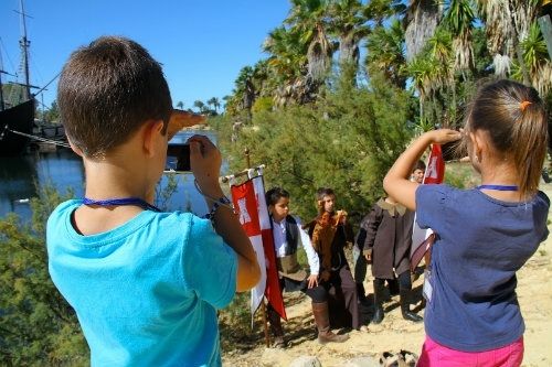 El taller de fotografía infantil, entre las actividades estivales en el Muelle de las Carabelas
