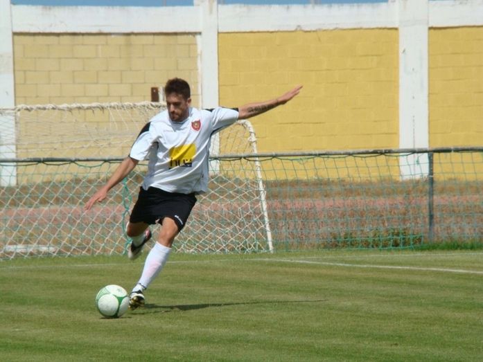 El central Mario Abad renueva con la Olímpica