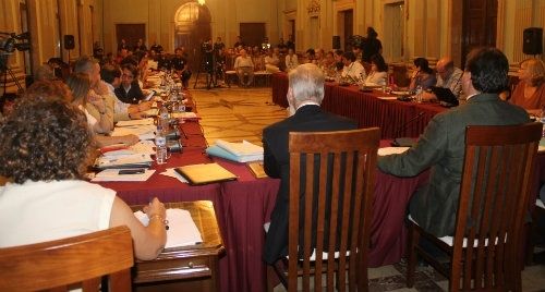 El Pleno aprueba un reglamento que regula el uso de los espacios municipales por los colectivos ciudadanos