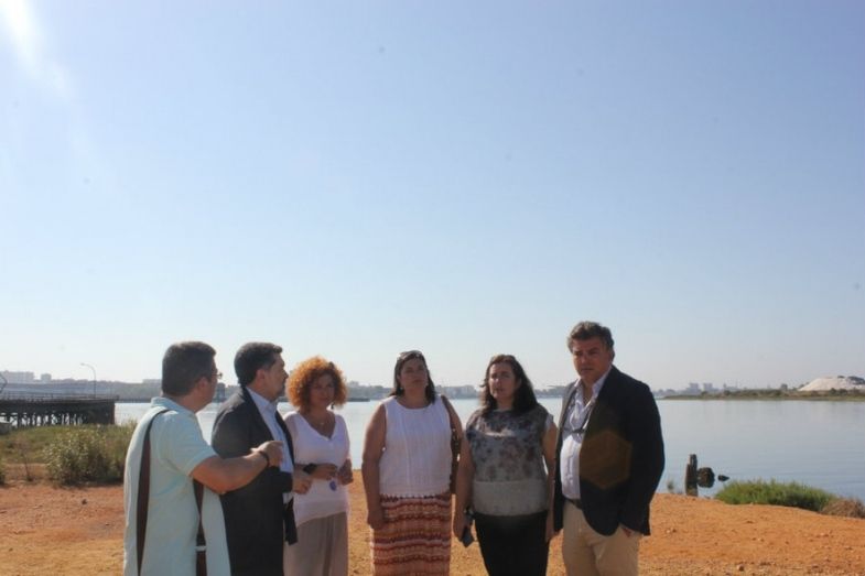 El Puerto de Huelva y el Ayuntamiento de Aljaraque estudian la reordenación del entorno del Muelle de Tharsis