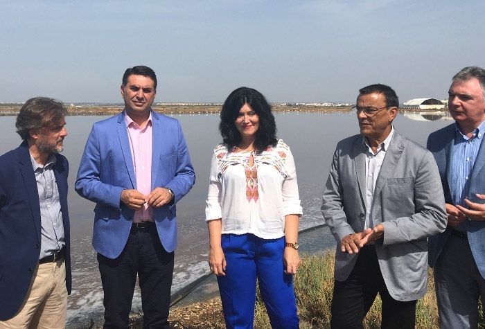La Diputación plantea celebrar una feria turística de la naturaleza en El Rocío