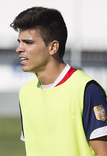 El Recre ya ha inscrito a 18 jugadores y en la lista siguen sin estar Zamora, Ernesto y Cristian