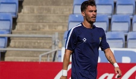 Cristian Fernández: 'Esperaré para ver si me sale algo, y si no hay nada me quedaré'
