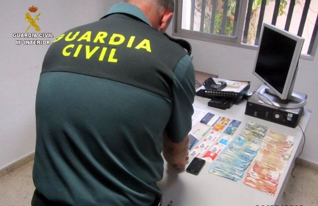 Detenida una mujer tras más de dos años de estafas con falsos alquileres de viviendas vacacionales en Punta Umbría