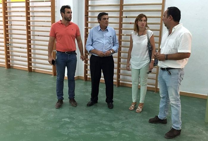 La Junta ultima las reformas iniciadas en verano en el IES San Antonio de Bollullos
