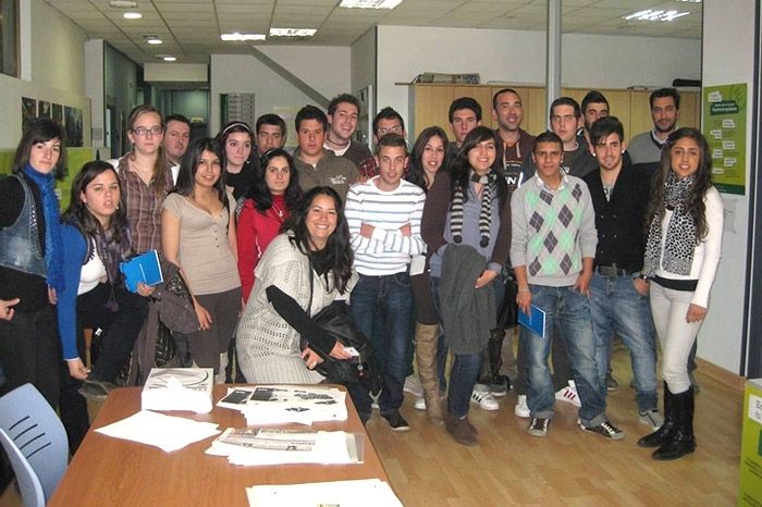 La Junta acerca el emprendimiento a más de 3.600 estudiantes de la provincia