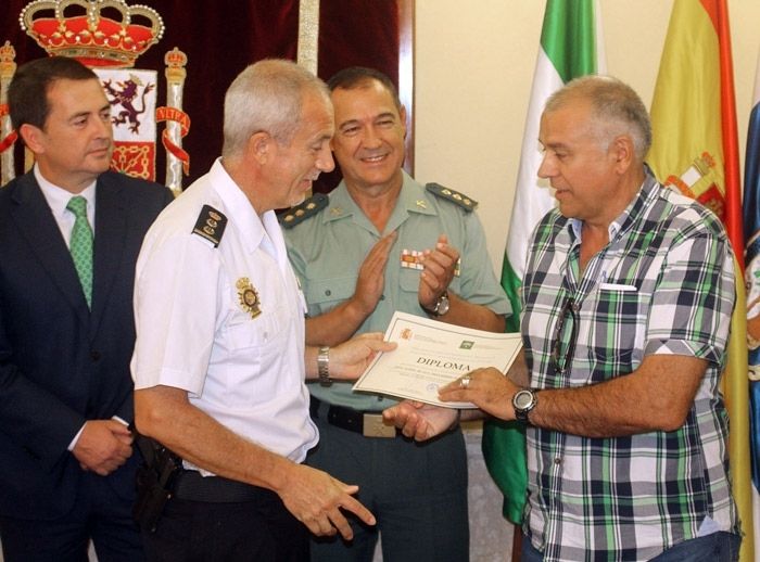 Gobierno y Junta destacan la colaboración entre las Fuerzas de Seguridad y la comunidad educativa para prevenir la violencia en las escuelas