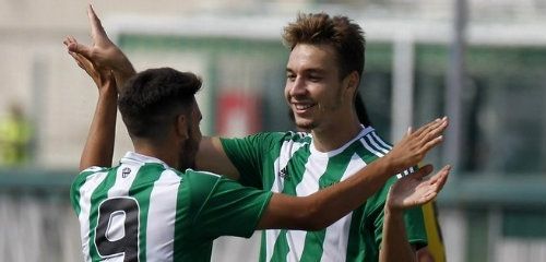 El Betis B desnuda las carencias de un mal San Roque (5-0)