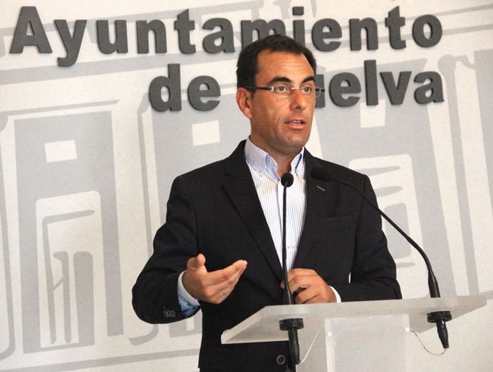 El PP acusa al alcalde de 'tirar a la basura' las iniciativas de la oposición aprobadas en pleno