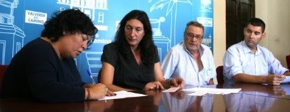 El Ayuntamiento de Valverde entrega las ayudas a las tres familias damnificadas por el incendio del paraje del Pino Gordo
