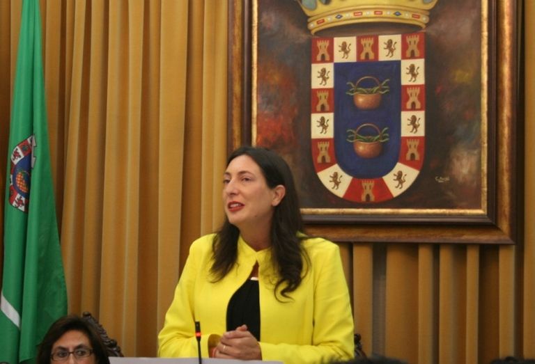 El pleno del Ayuntamiento de Valverde del Camino ratifica la renuncia como alcaldesa de Loles López