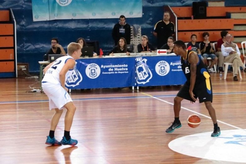 Fariña guía al Huelva a una victoria rotunda ante Utrera (74-53)
