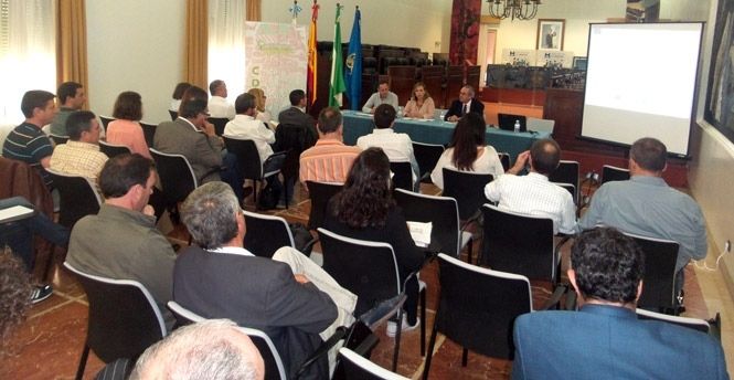 Ayuntamientos de la provincia participan en una jornada para impulsar el Callejero Digital Unificado
