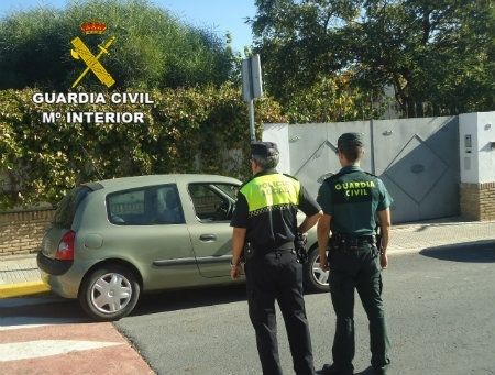 Dos detenidos por su implicación en una veintena de robos y hurtos en vehículos en Aljaraque