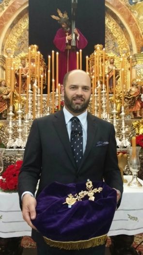 Conceden la Medalla de Oro de los Reyes Católicos al onubense José María Carrasco