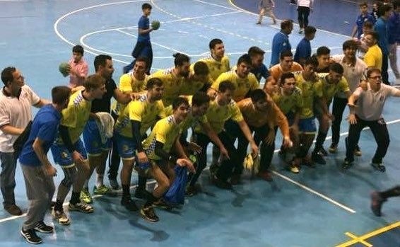 El PAN Moguer logra su primer triunfo de la temporada con un partido redondo ante Montequinto (33-30)