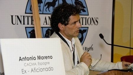 El presidente del CACMA ofrece una charla en la Facultad de Trabajo Social