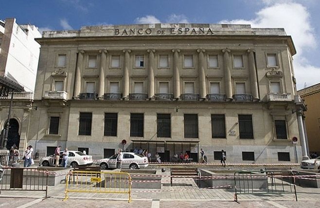 La Asociación de Amigos del Museo reclama sacar a la luz 'miles de piezas' en el edificio del Banco de España