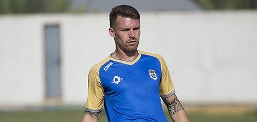 El Murcia se fija en Iván Aguilar y el Tenerife en Menosse
